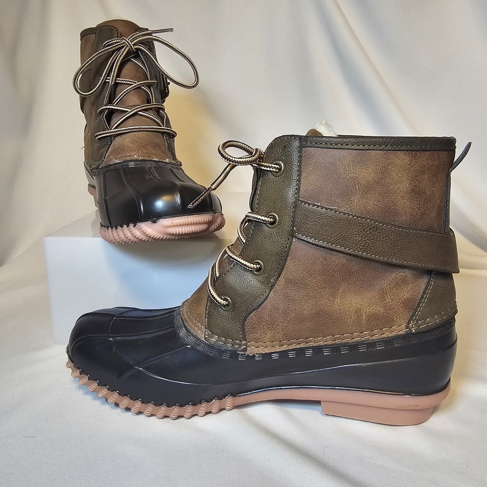 Madden Girl Womens 9.5 Duck Snow Boots Brown Leather Pink Sole Faux Fur Winter